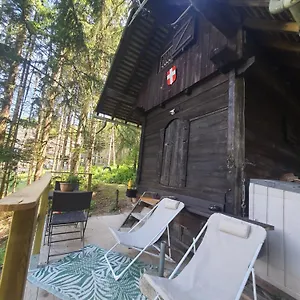 https://chalet-savoyard-le-sapinet.hotels-rhonealpes.com